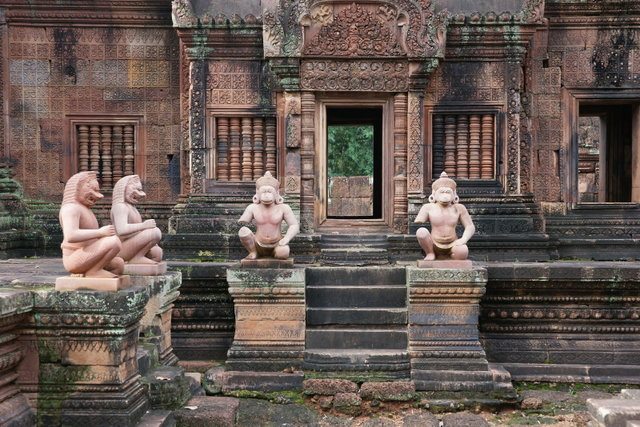Angkor Banteay Srei temple