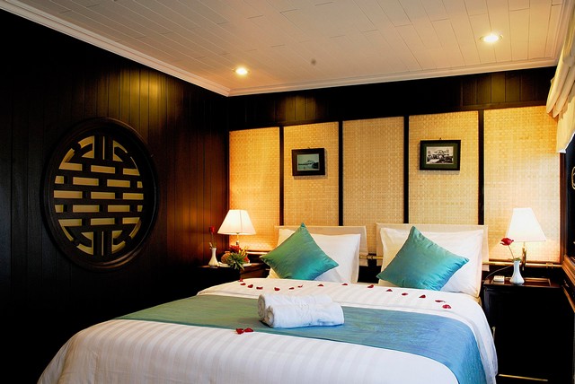 Bhaya Cruises Suite cabin