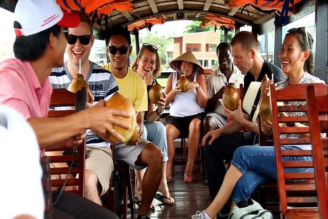 Cai Be floating market