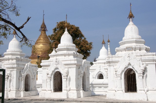 Myanmar Kuthodaw Pagoda