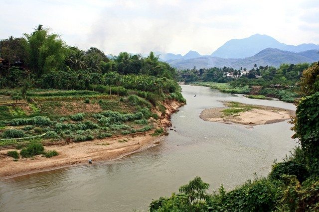 Laos Nam Khan river