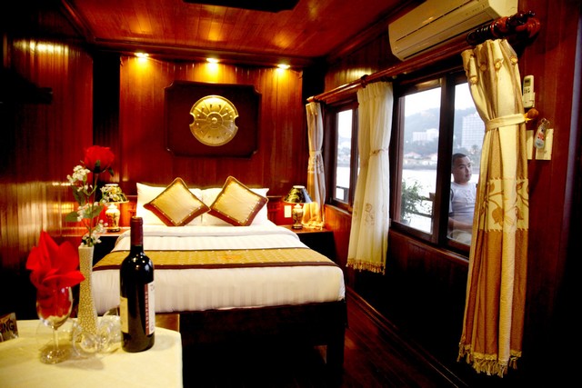 Paloma Cruise cabin