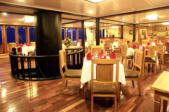 Pelican Cruise Restaurant