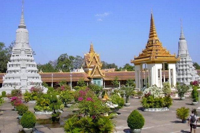 Phnom Penh Silver pagoda