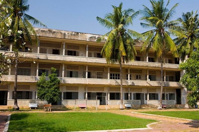 Tuol Sleng Museum 