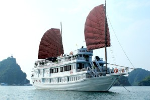 Halong Phoenix Cruise