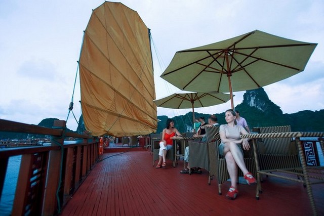 Halong Phoenix Cruise - TNK Travel