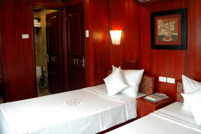 Red Dragon cruises Cabin