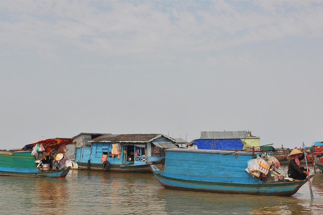 Tonle Sap Lake floating market