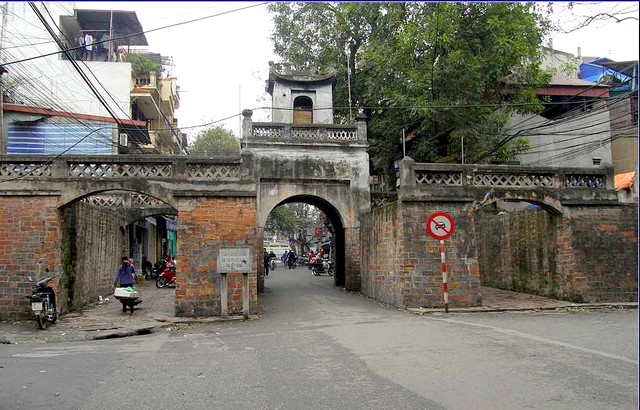 Hanoi Old quarter O Quan Chuong