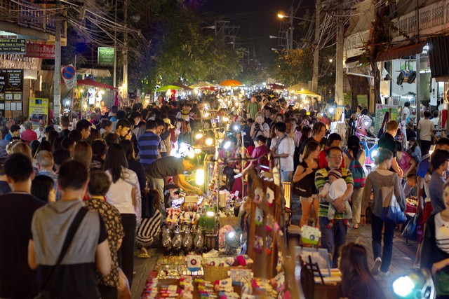 Chiang-Mai-Shopping-Markets