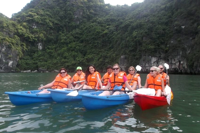 Huong Hai Sealife Cruise kayaking