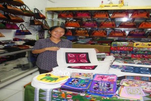 Morning-Market-cushion-cover