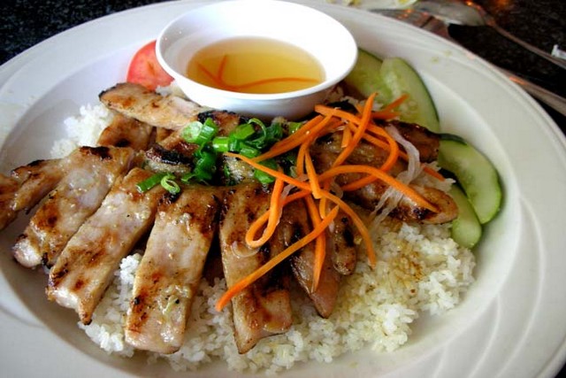 Com (Grilled green rice)
