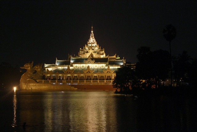 Romantic Garden Spot in Yangon 2