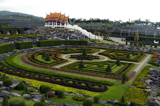 Nong Nooch Village