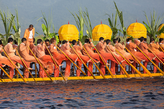 Hpaung Daw U Festival