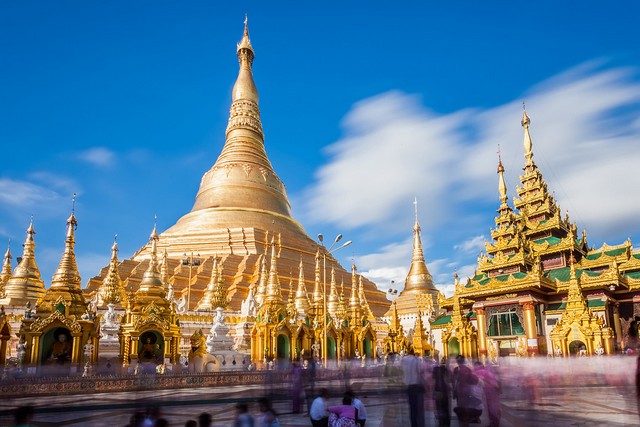 Shwedagon Pagoda Yagon