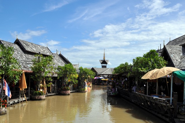 Pattaya Floating Market