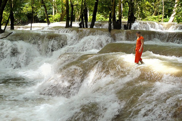 Tad Sae Waterfall