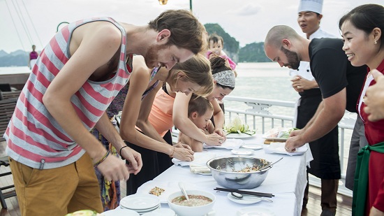 Join Cooking Classes on a Halong Bay Cruise
