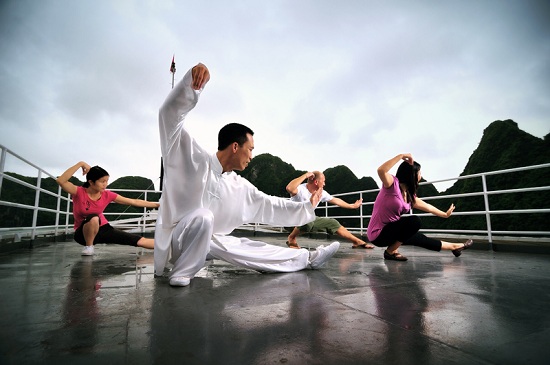 Do tai chi exercise on cruise ship