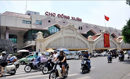 Dong Xuan market in Hanoi