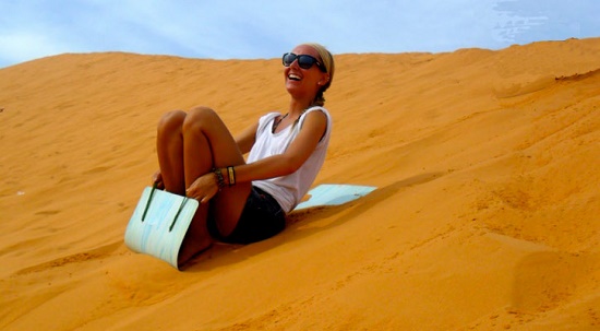 Get a sightseeing trip of Mui Ne sand dunes is one of the best things to do in Mui Ne