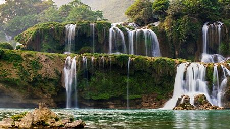 ban gioc waterfall in vietnam 1