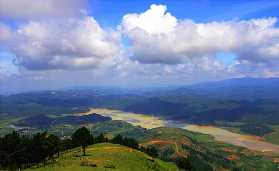 Beautiful view from Langbiang mountain in Dalat