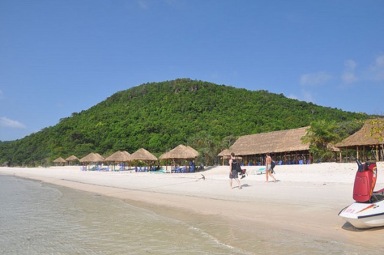 Long beach in Phu Quoc island