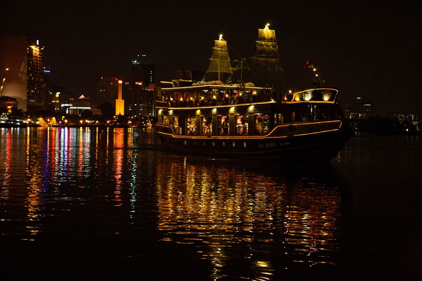 Saigon cruise in Ho Chi Minh city