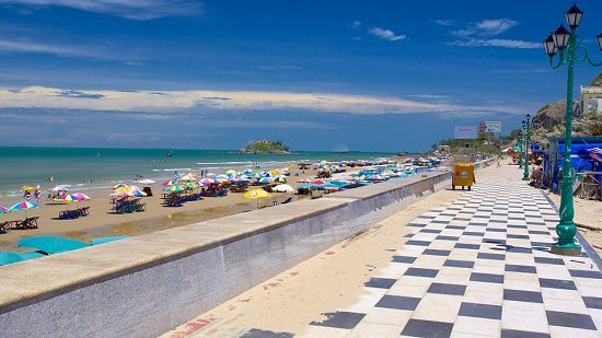 Bai Sau beach in Vung Tau