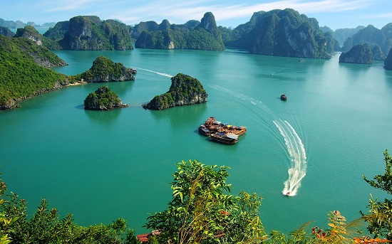 Halong bay is most-visted tourist attraction in Vietnam 