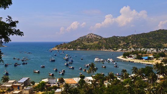 Vinh Hy bay is one of the most beautiful bays in Vietnam