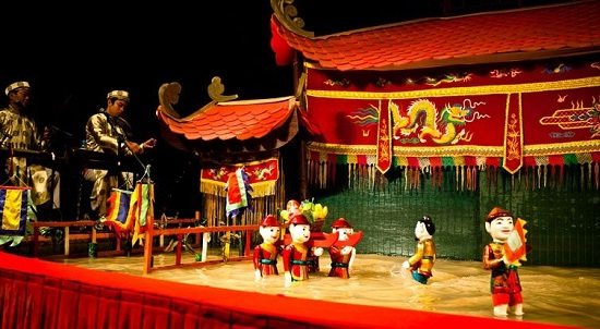 Watch water puppet show is one of the things to do in Hanoi at night