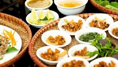 what to eat in hue