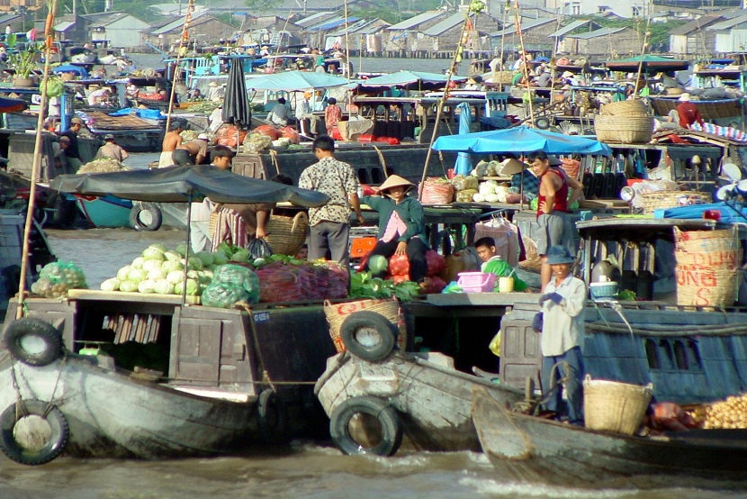 Cai Be  floating market