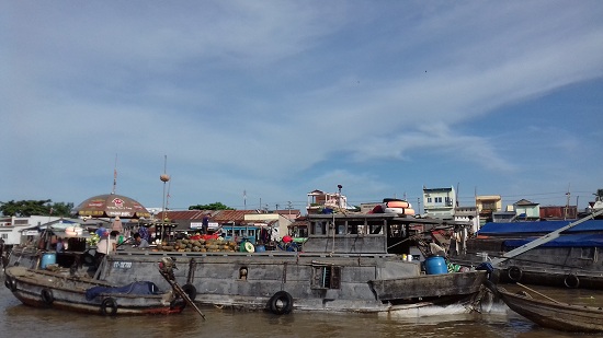 Cai Rang floating market