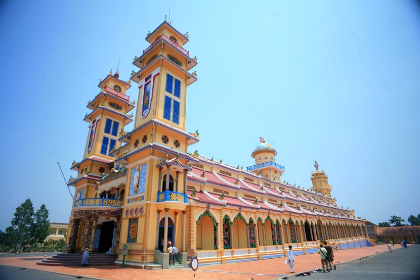 Cao Dai temple