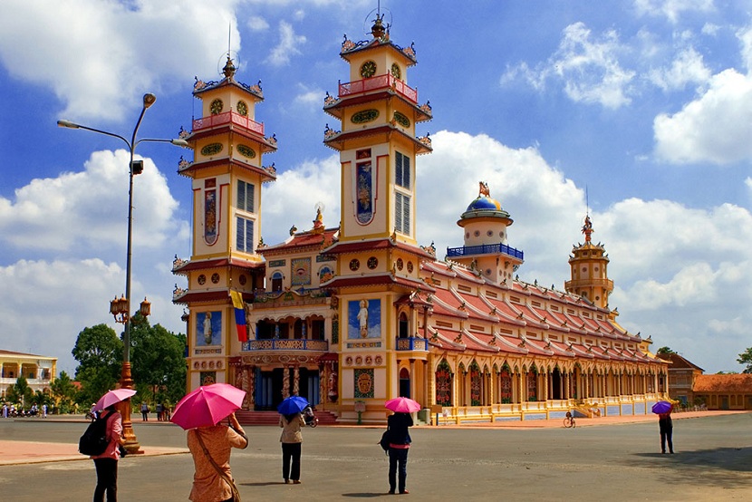 Cao Dai temple