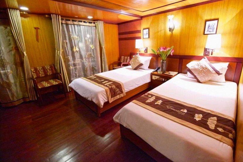 Emotion-Cruise-Halong-Cabin