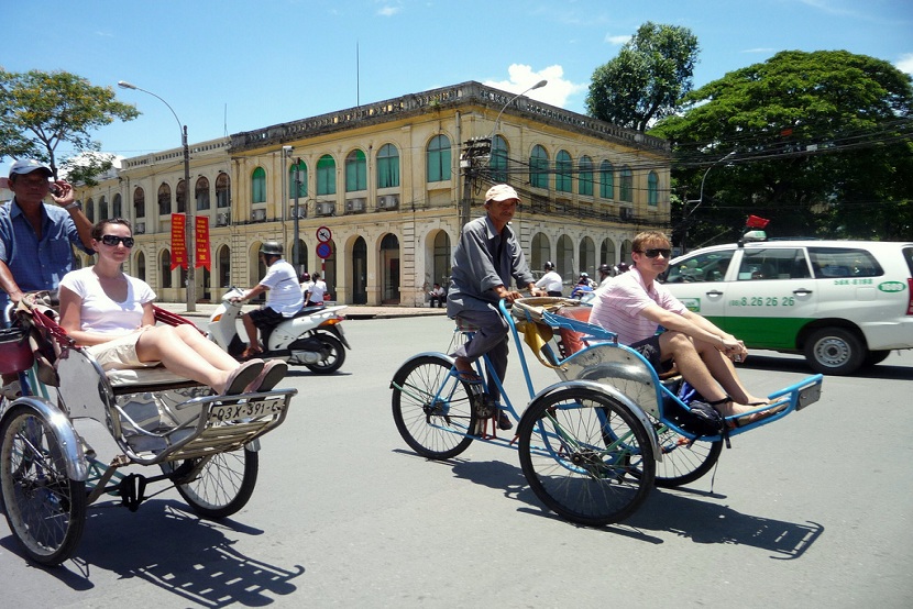 Cyclo tour in Hanoi