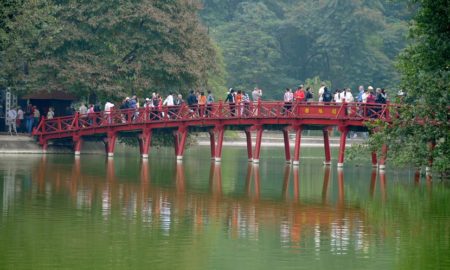 Hoan Kiem lake