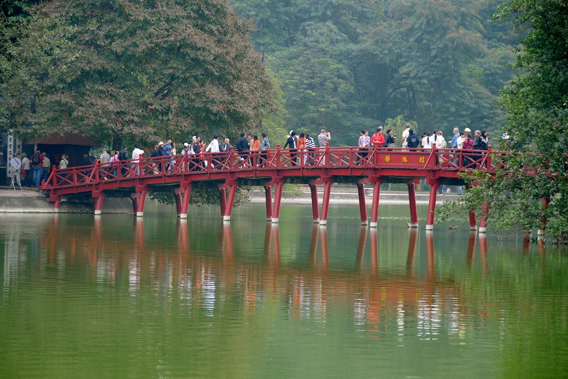 Hanoi Hoan Kiem lake