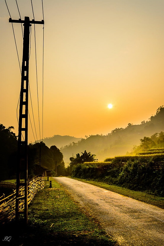 Hoang Su Phi trekking