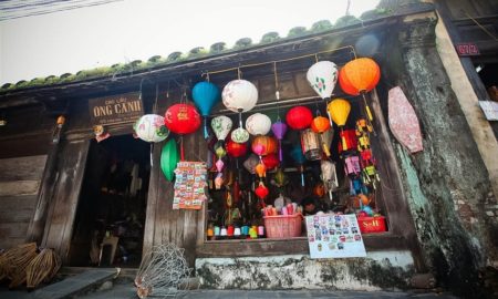 Hoi An Lantern Making – Painting Experience