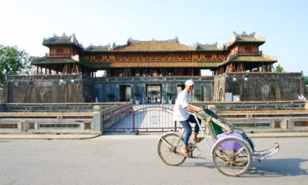 Cyclo tour around Hue city