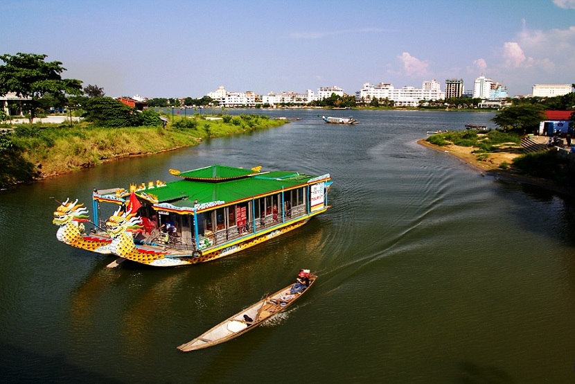 Hue Huong river