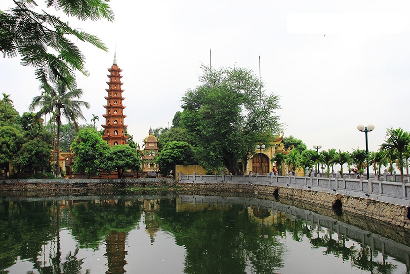 Tran Quoc pagoda in Hanoi